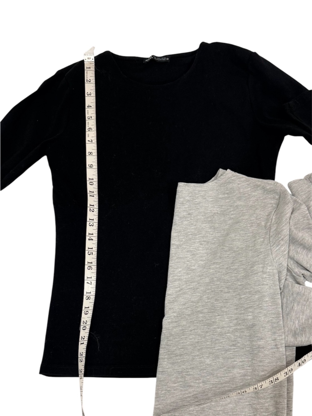 Zara bundle of 2 Long-Sleeve Crew Neck Tops - Black & Heather Gray size M - Picture 4 of 6